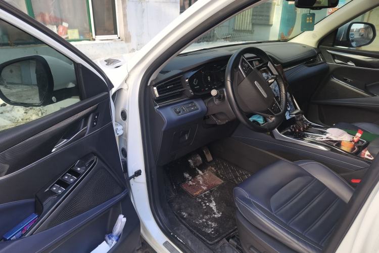 Used SAIC MAXUS D60 2019 1.5T Automatic Prestige 7-Seater Driver Seat