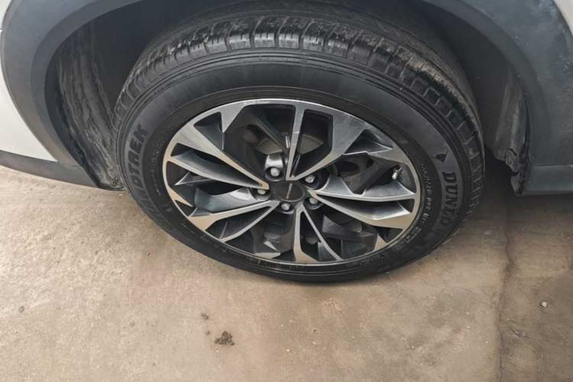 Used SAIC MAXUS D60 2019 1.5T Automatic Comfort Edition 5 Seats Exterior 5
