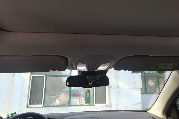 Used SAIC MAXUS D60 2019 1.5T Automatic Prestige 7-Seater Headliner