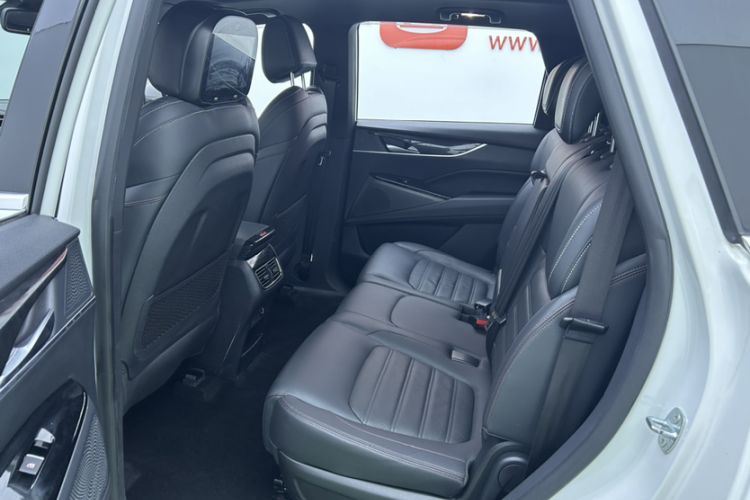 Used SAIC MAXUS D60 2019 1.5T Automatic Prestige 7-Seater Interior 2