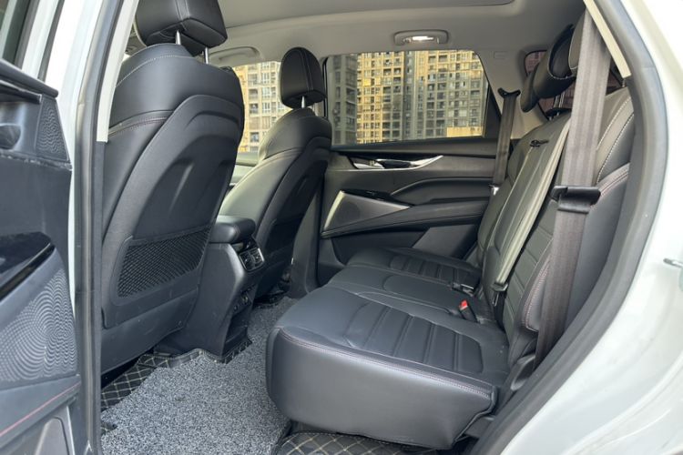 Used SAIC MAXUS D60 2019 1.5T Automatic Comfort Edition 5 Seats Interior 3