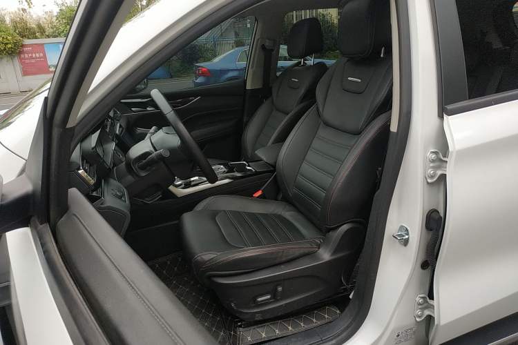 Used SAIC MAXUS D60 2019 1.5T Automatic Enjoyment Edition 7 Seats Left Front Seat