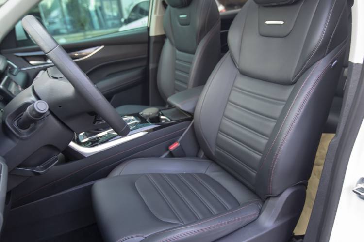 Used SAIC MAXUS D60 2019 1.5T Automatic Trend Edition 5 Seats Left Front Seat