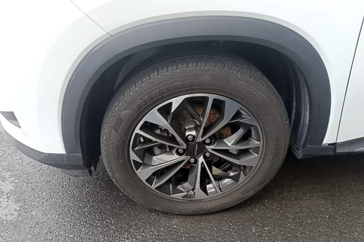 Used SAIC MAXUS D60 2019 1.5T Automatic Trend Edition 5 Seats Left Front Wheel Hub