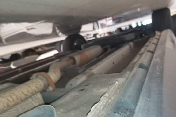 Used SAIC MAXUS D60 2019 1.5T Automatic Geek Entry-Level 5-Seater Left Side Sill