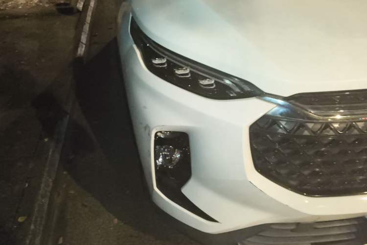 Used SAIC MAXUS D60 2019 1.5T Automatic Trend Edition 5 Seats Right Front Headlight