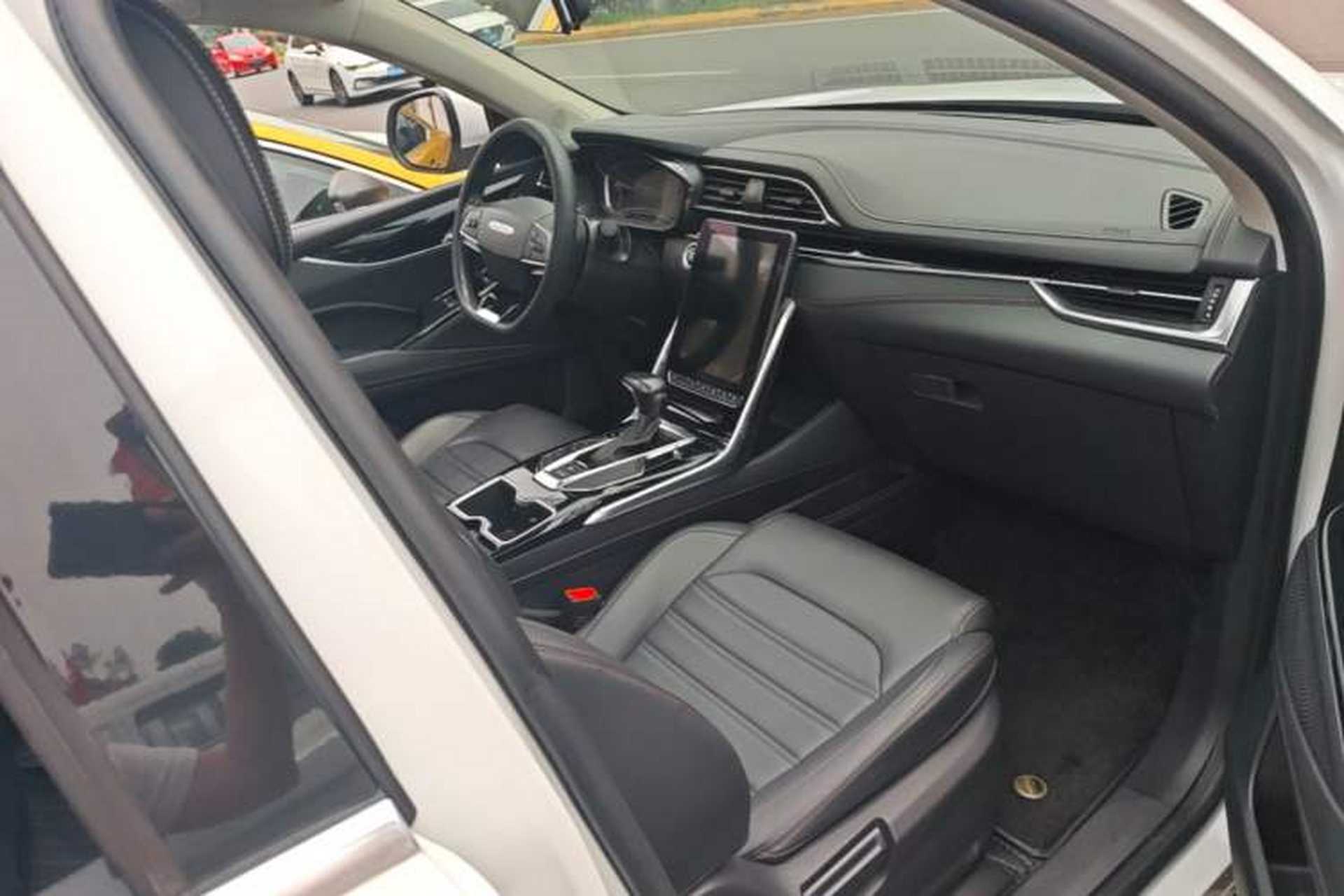 Used SAIC MAXUS D60 2019 1.5T Automatic Comfort Edition 5 Seats Right Front Seat