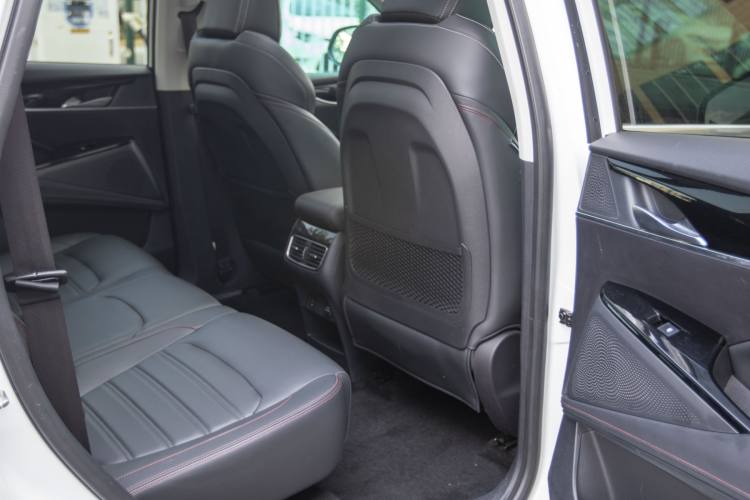 Used SAIC MAXUS D60 2019 1.5T Automatic Trend Edition 5 Seats Right Rear Seat