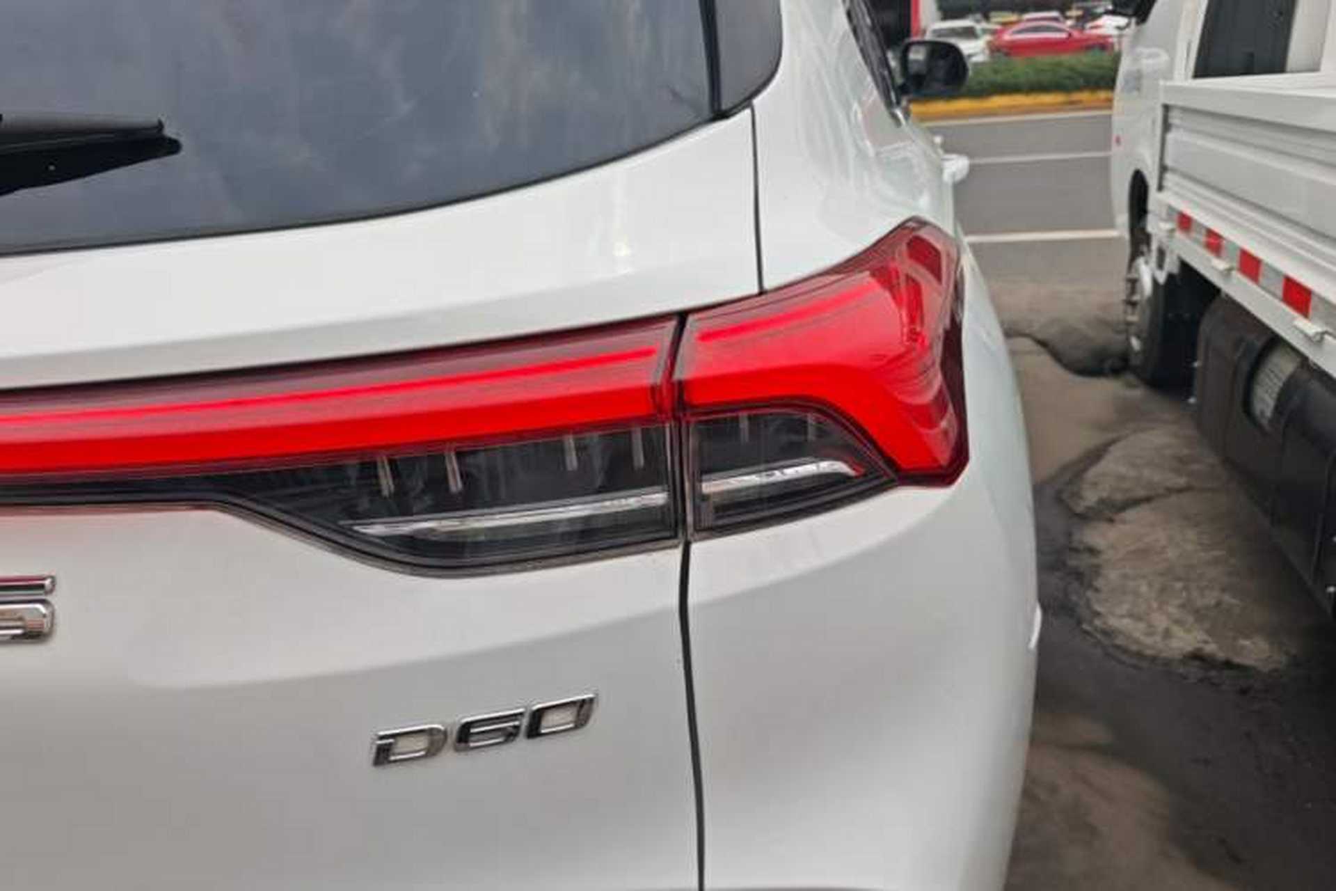 Used SAIC MAXUS D60 2019 1.5T Automatic Comfort Edition 5 Seats Right Rear Taillight