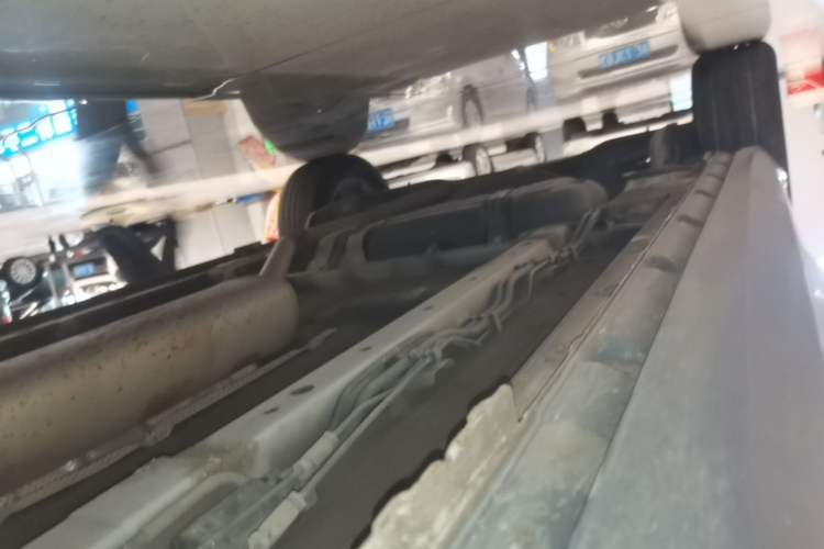 Used SAIC MAXUS D60 2019 1.5T Automatic Geek Entry-Level 5-Seater Right Side Sill