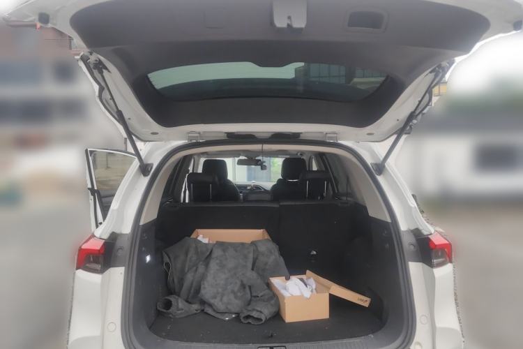 Used SAIC MAXUS D60 2019 1.5T Automatic Geek Entry-Level 5-Seater Trunk