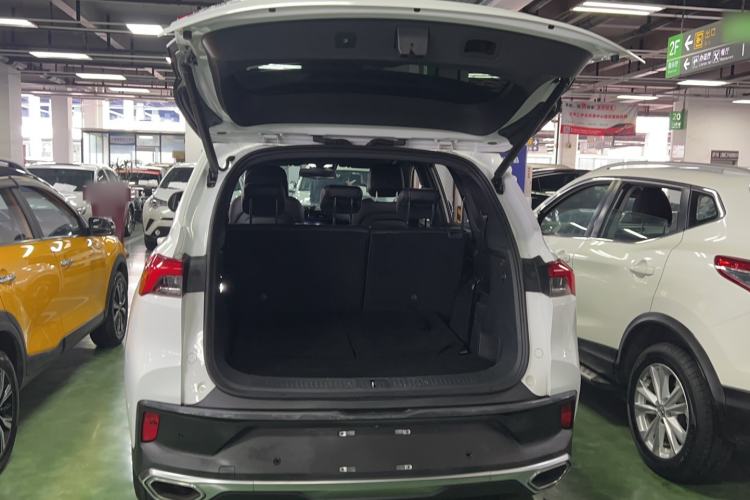 Used SAIC MAXUS D60 2019 1.5T Automatic Prestige 7-Seater Trunk