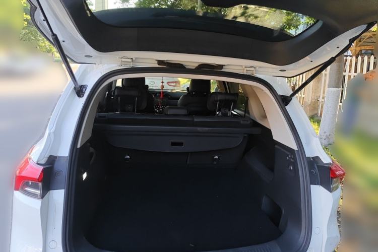 Used SAIC MAXUS D60 2019 1.5T Automatic Smart Enjoyment Version 5 Seats Trunk