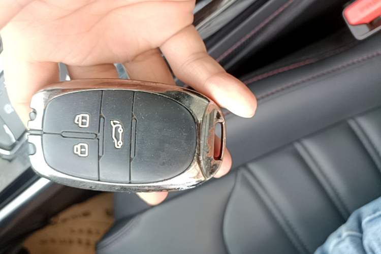 Used SAIC MAXUS D60 2019 1.5T Automatic Trend Edition 5 Seats Vehicle Key