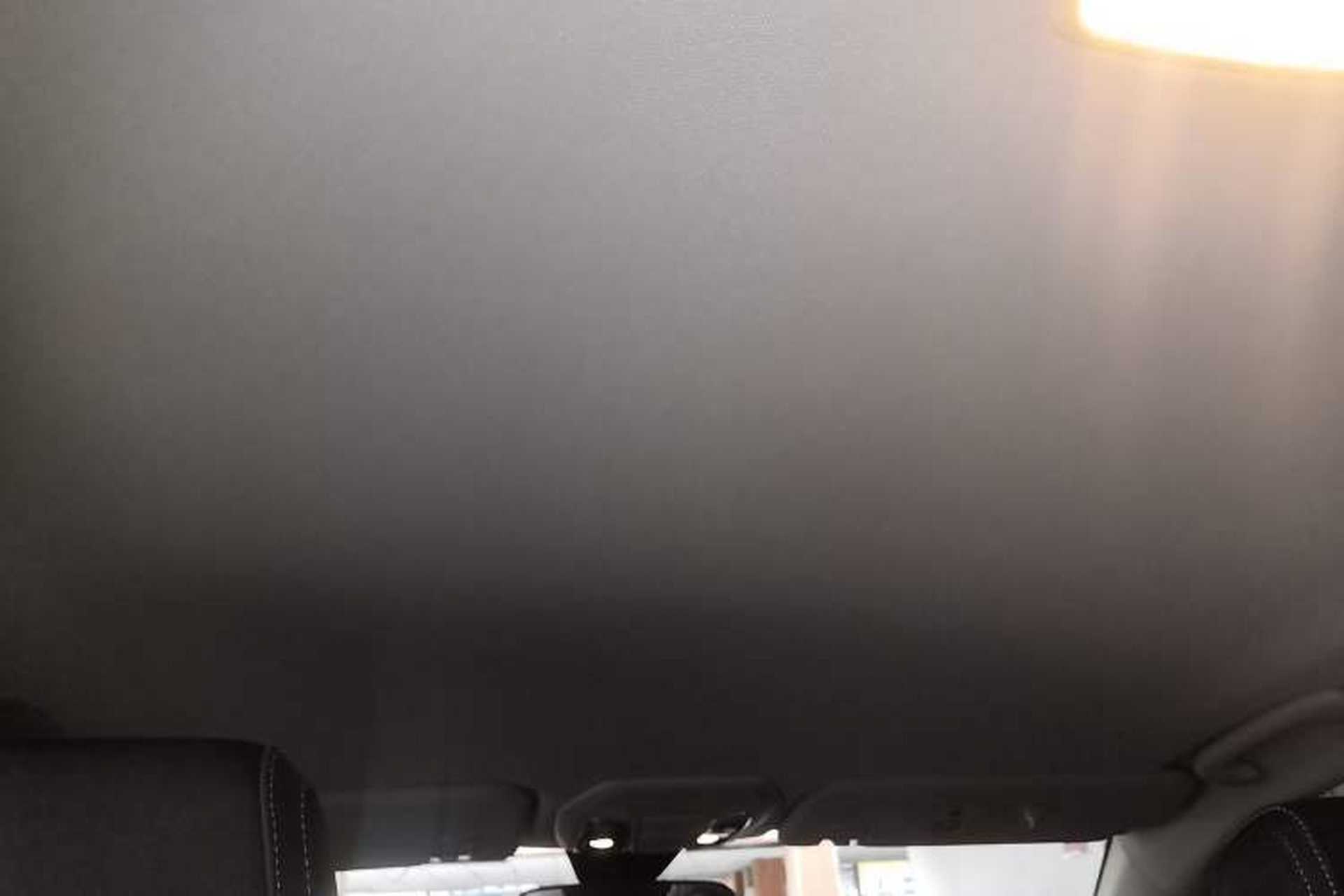 Used SAIC MAXUS D60 2022 1.5T Automatic Smart Enjoyment Version 5 Seats Headliner