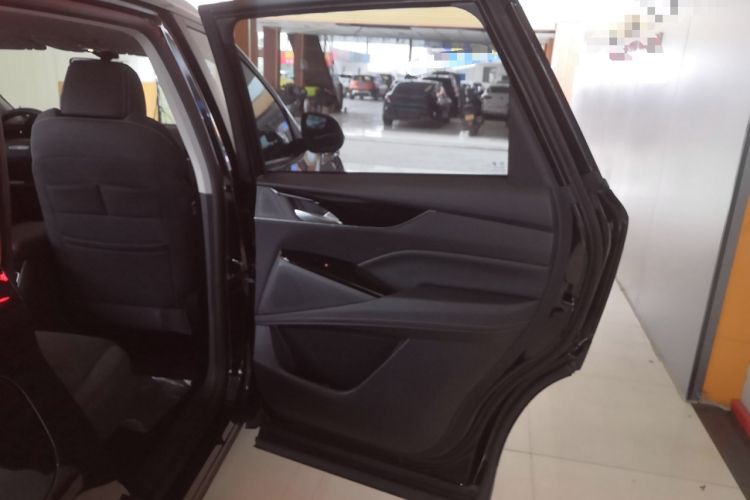 Used SAIC MAXUS D60 2022 1.5T Automatic Smart Enjoyment Version 5 Seats Right Rear Door Interior