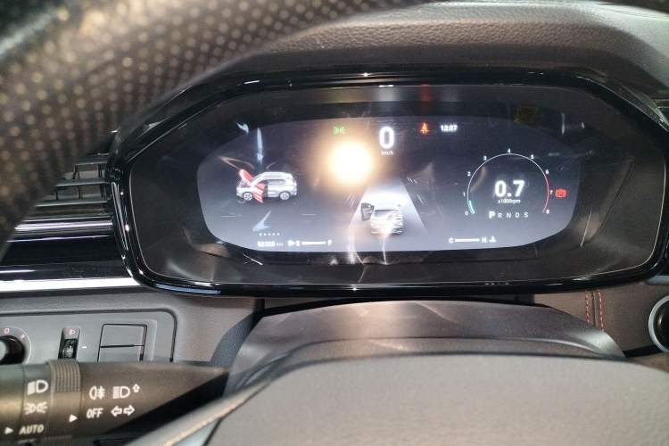 Used SAIC MAXUS D60 2022 1.5T Automatic Enjoyment Edition 6 Seats Instrument Cluster