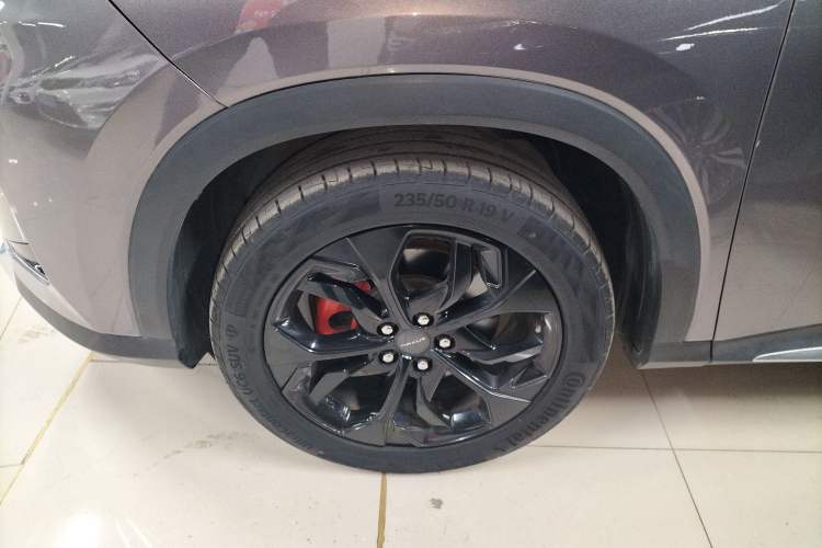 Used SAIC MAXUS D60 2022 1.5T Automatic Enjoyment Edition 6 Seats Left Front Wheel Hub