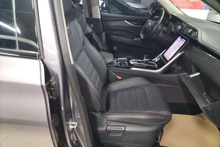 Used SAIC MAXUS D60 2022 1.5T Automatic Enjoyment Edition 6 Seats Right Front Seat