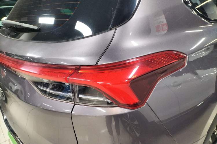 Used SAIC MAXUS D60 2022 1.5T Automatic Enjoyment Edition 6 Seats Right Rear Taillight
