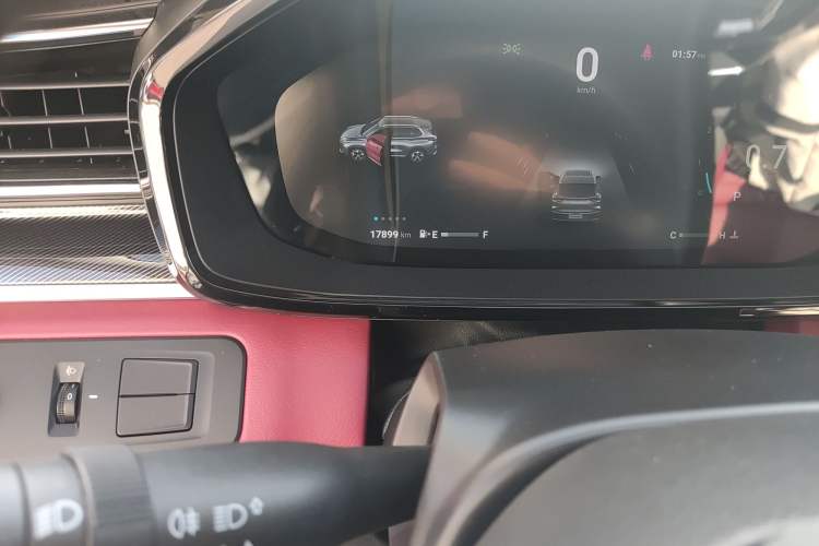 Used SAIC MAXUS D60 2022 1.5T Automatic Smart Edition 6 Seats Odometer Close Up