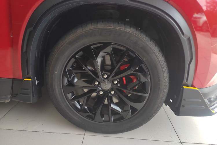 Used SAIC MAXUS D60 2022 1.5T Automatic Trendy Version 6-Seater Right Rear Wheel Hub