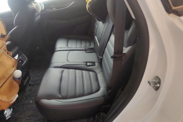 Used SAIC MAXUS D60 2022 1.5T Automatic Luxury Edition 5 Seats Left Rear Seat