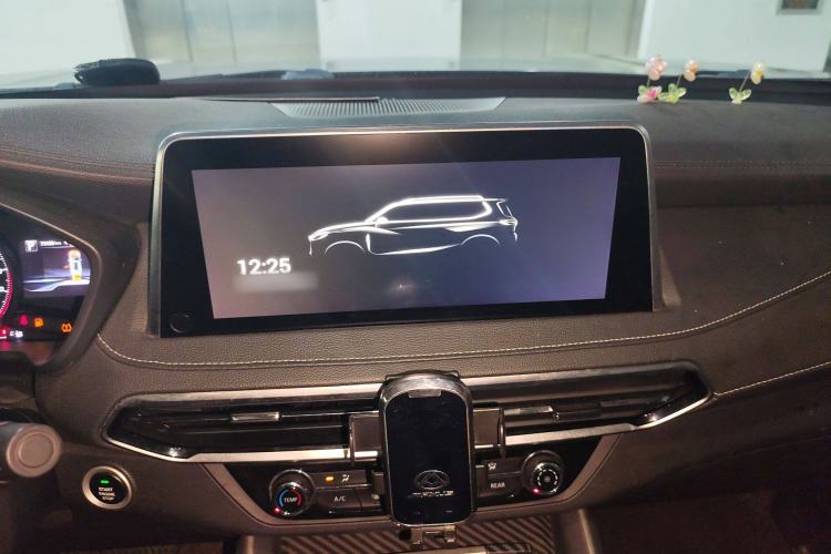 Used SAIC MAXUS D90 2017 2.0T Automatic Two-Wheel Drive Mercury Base Edition Audio And AC Panel