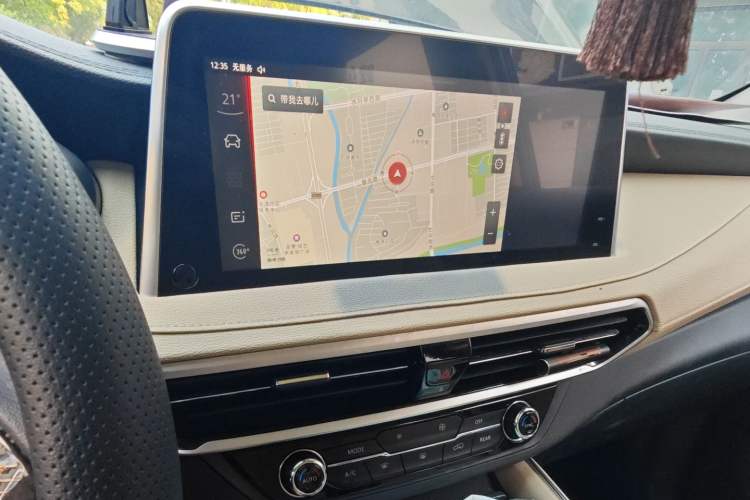 Used SAIC MAXUS D90 2017 2.0T Automatic All-Wheel Drive Sirius Audio And AC Panel