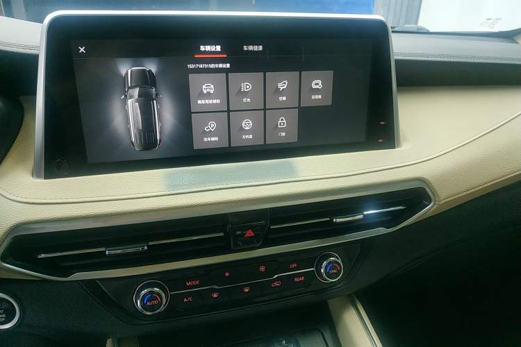 Used SAIC MAXUS D90 2017 2.0T Automatic All-Wheel Drive Sirius Audio And AC Panel