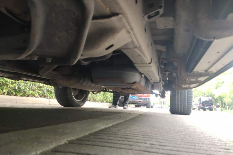 Used SAIC MAXUS D90 2017 2.0T Automatic All-Wheel Drive Sirius Chassis Front Left
