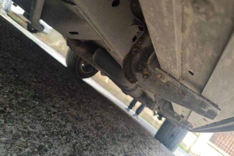 Used SAIC MAXUS D90 2017 2.0T Automatic All-Wheel Drive Sirius Chassis Front Left
