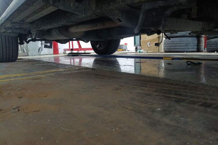 Used SAIC MAXUS D90 2017 2.0T Manual 4x4 Neptune Chassis Front Right