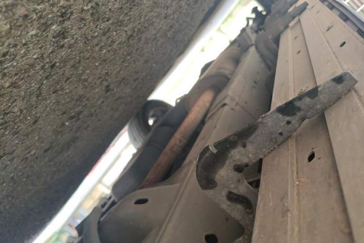 Used SAIC MAXUS D90 2017 2.0T Automatic All-Wheel Drive Sirius Chassis Front Right