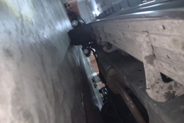Used SAIC MAXUS D90  Chassis Front Right