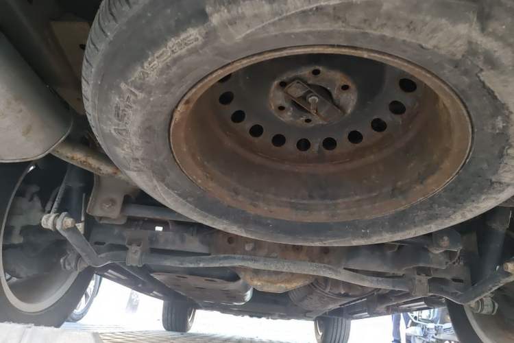 Used SAIC MAXUS D90 2017 2.0T Manual Two-Wheel Drive Mars Chassis Rear