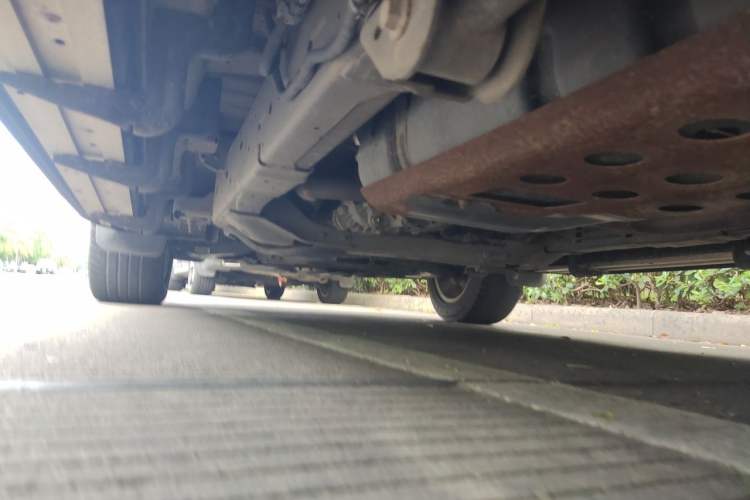 Used SAIC MAXUS D90 2017 2.0T Automatic All-Wheel Drive Sirius Chassis Rear Left
