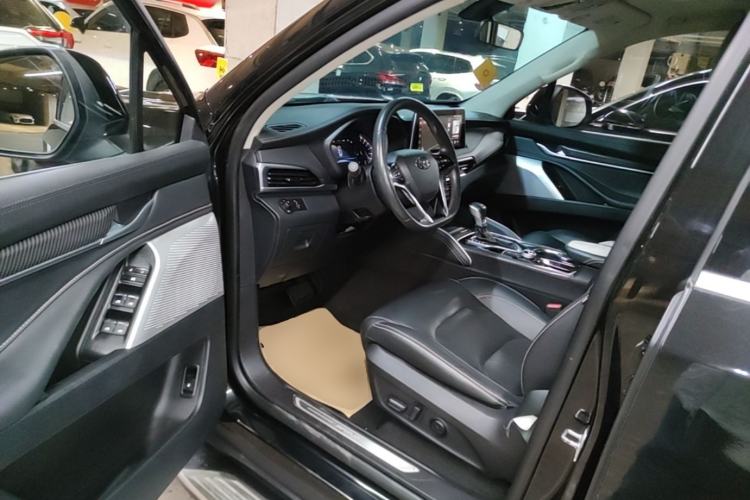 Used SAIC MAXUS D90 2017 2.0T Automatic All-Wheel Drive Sirius Driver Seat