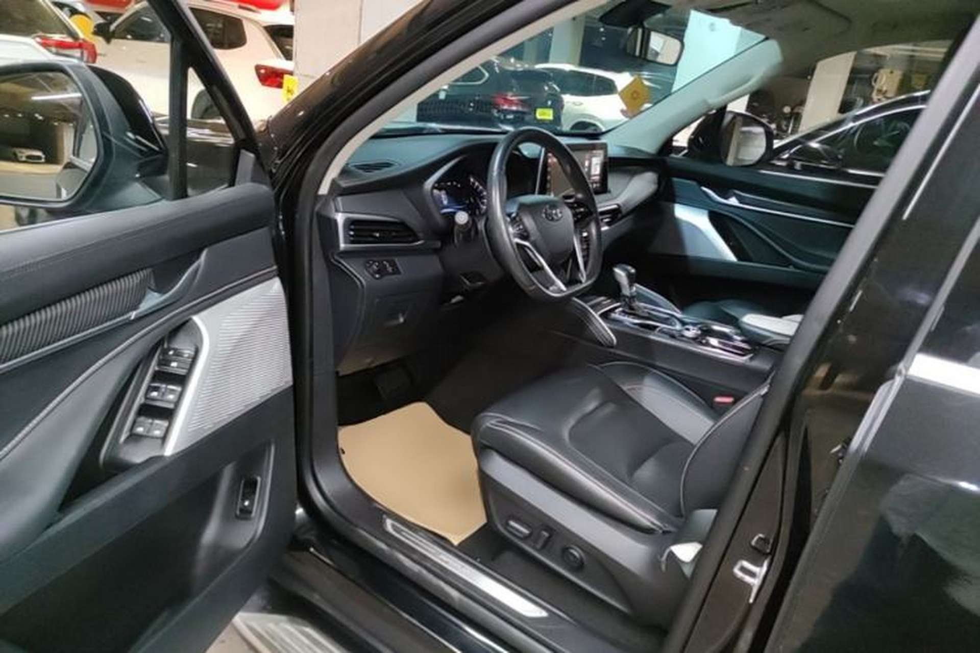 Used SAIC MAXUS D90 2017 2.0T Automatic All-Wheel Drive Sirius Driver Seat