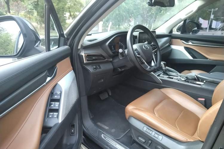 Used SAIC MAXUS D90  Driver Seat