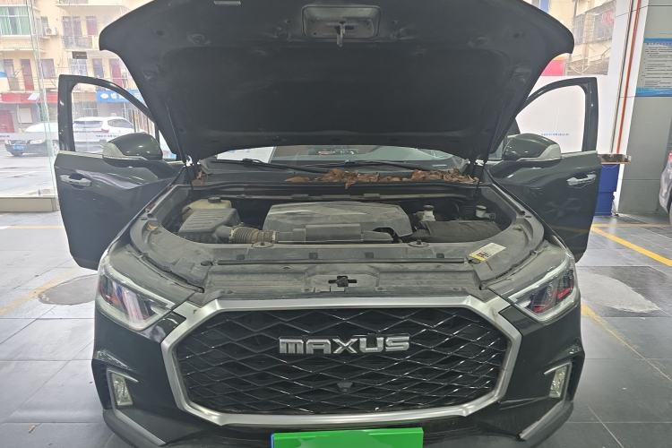 Used SAIC MAXUS D90 2017 2.0T Automatic All-Wheel Drive Polaris Engine Bay