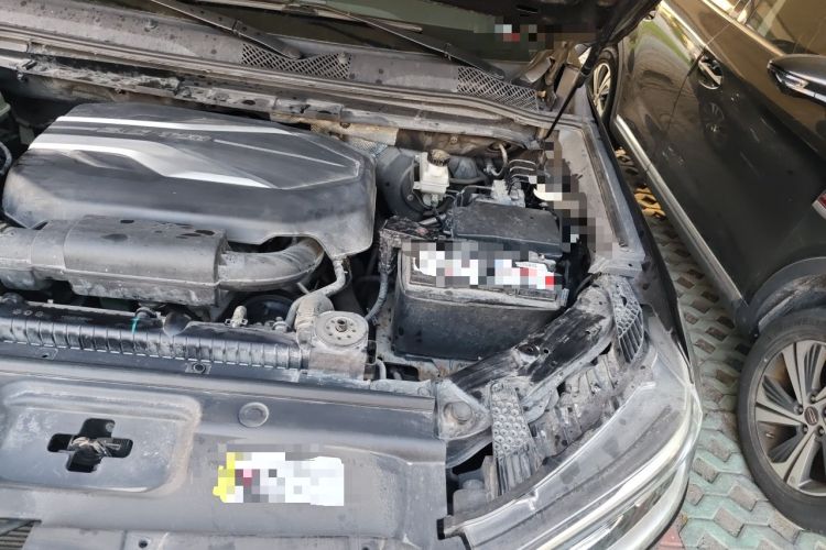 Used SAIC MAXUS D90 2017 2.0T Manual Two-Wheel Drive Mars Engine Bay Left