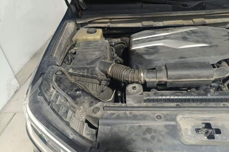 Used SAIC MAXUS D90 2017 2.0T Manual 4x4 Neptune Engine Bay Right