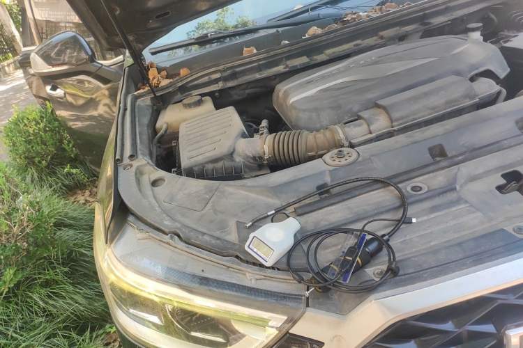 Used SAIC MAXUS D90 2017 2.0T Automatic All-Wheel Drive Sirius Engine Bay Right