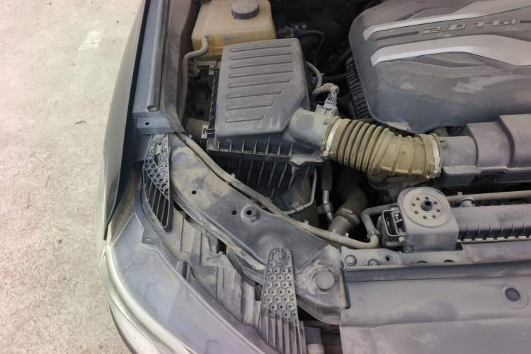 Used SAIC MAXUS D90 2017 2.0T Manual 4x4 Neptune Engine Bay Right