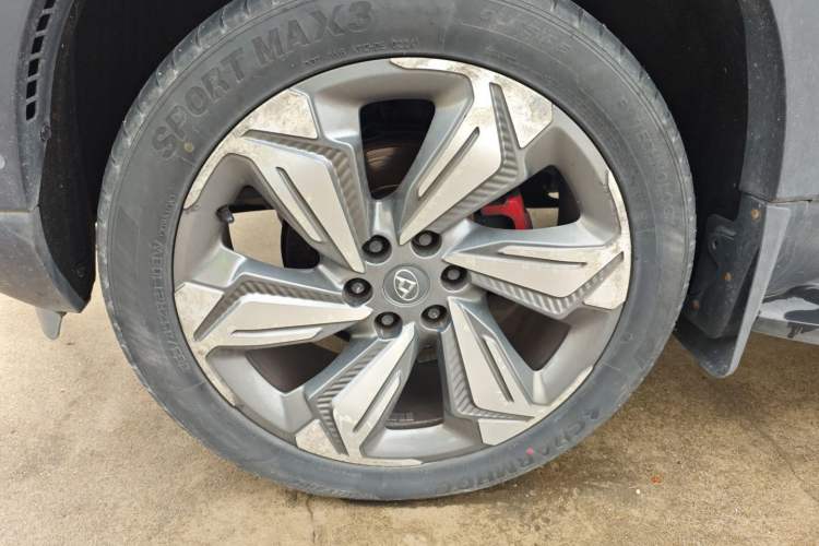 Used SAIC MAXUS D90 2017 2.0T Automatic All-Wheel Drive Sirius Exterior 4
