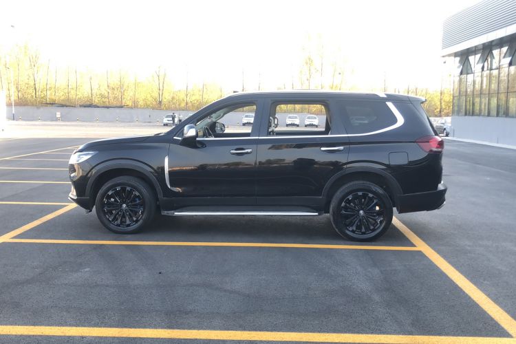 Used SAIC MAXUS D90 2017 2.0T Automatic Two-Wheel Drive - Uranus Exterior 5