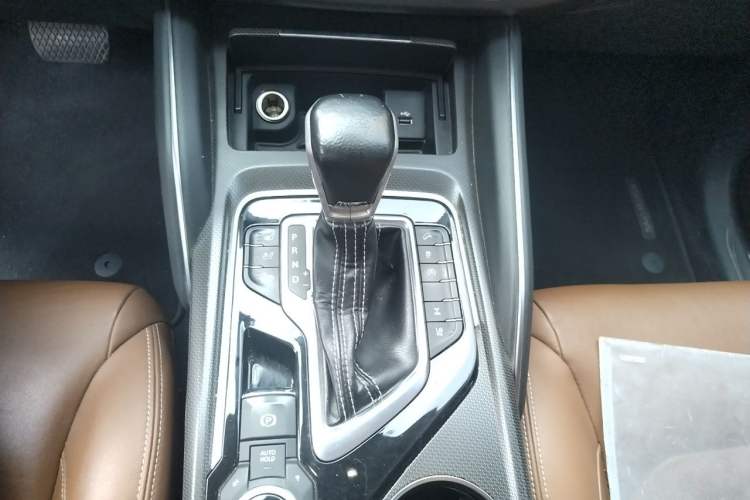 Used SAIC MAXUS D90  Gear Lever