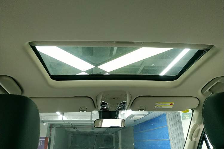 Used SAIC MAXUS D90 2017 2.0T Automatic All-Wheel Drive Sirius Headliner