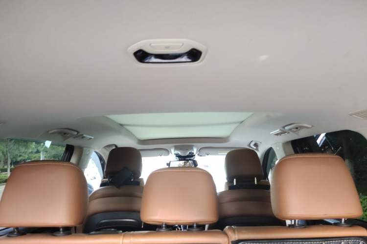 Used SAIC MAXUS D90 2017 2.0T Automatic All-Wheel Drive Sirius Headliner
